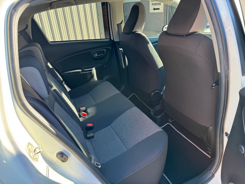 Used Toyota Yaris 2019 for sale - 77697482: Photo 23