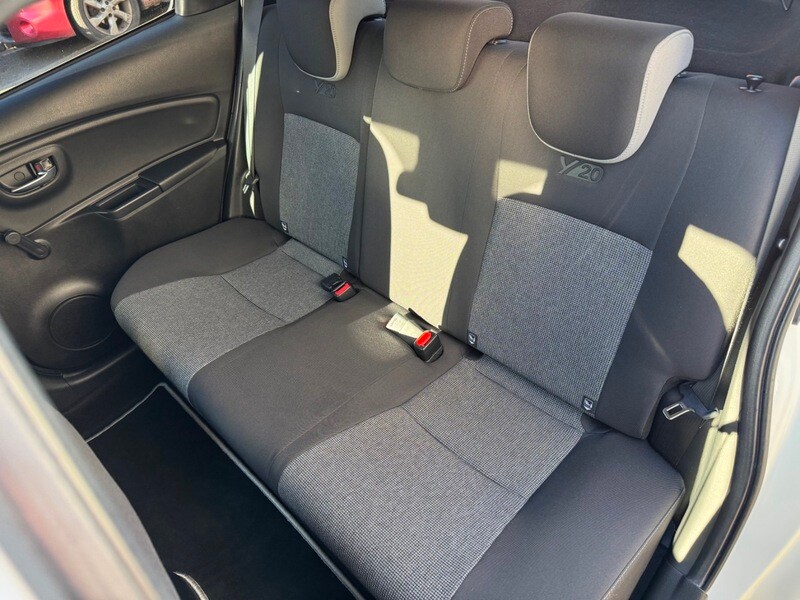 Used Toyota Yaris 2019 for sale - 77697482: Photo 25