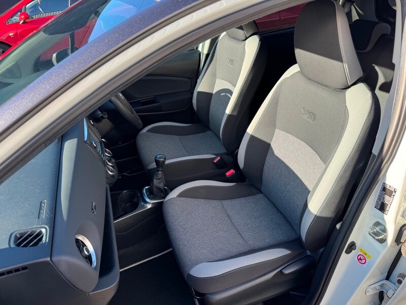 Used Toyota Yaris 2019 for sale - 77697482: Photo 26