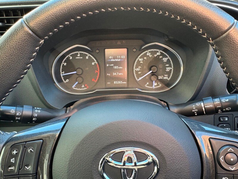 Used Toyota Yaris 2019 for sale - 77697482: Photo 31