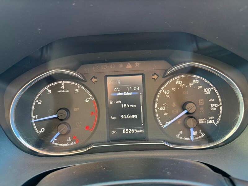 Used Toyota Yaris 2019 for sale - 77697482: Photo 32