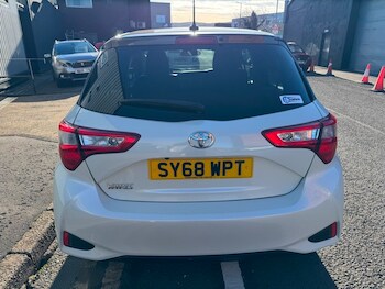 Used Toyota Yaris 2019 for sale - 77697482: Photo