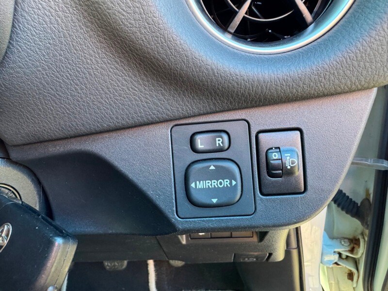 Used Toyota Yaris 2019 for sale - 77697482: Photo 49