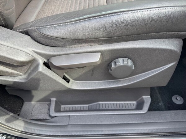 Used Ford Kuga 2017 for sale - 76304504: Photo 30