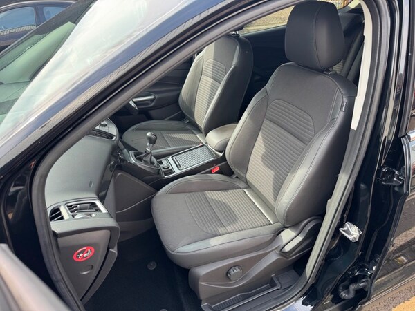Used Ford Kuga 2017 for sale - 76304504: Photo 35