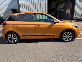 Used Hyundai i20 2015 for sale - 78382021: Photo