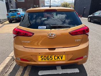 Used Hyundai i20 2015 for sale - 78382021: Photo