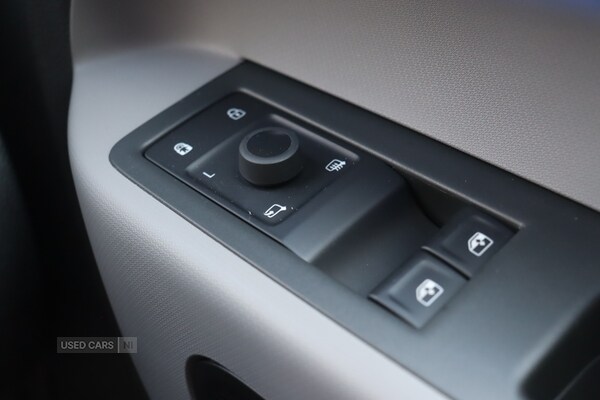 Used Volkswagen ID.Buzz 2023 for sale - 77401103: Photo 30