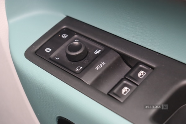 Used Volkswagen ID.Buzz 2025 for sale - 76900001: Photo 30