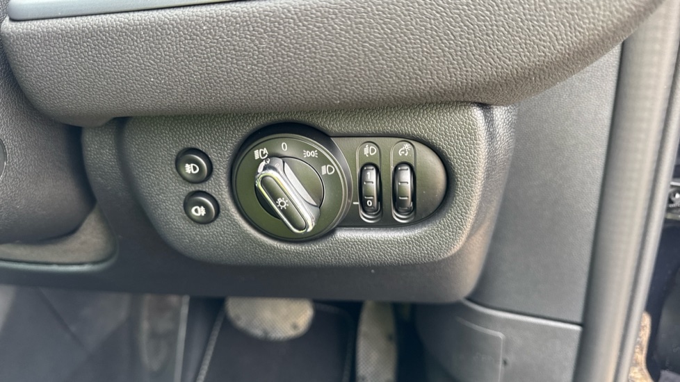 Used MINI Cooper 2024 for sale - 76328038: Photo 34