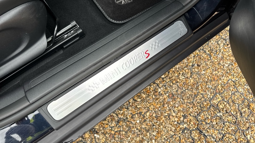 Used MINI Cooper 2024 for sale - 76328038: Photo 37