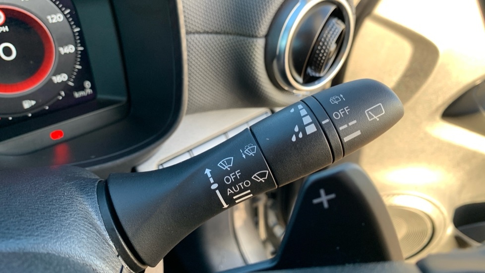 Used Nissan Juke 2024 for sale - 76888841: Photo 26