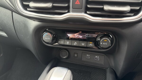 Used Nissan Juke 2024 for sale - 75735139: Photo 34