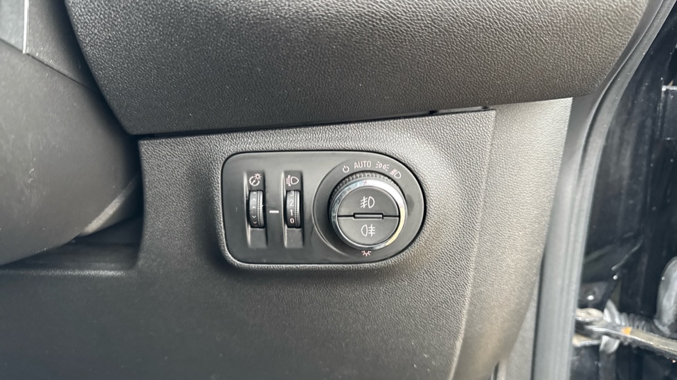 Used Vauxhall Corsa 2018 for sale - 76873315: Photo 36