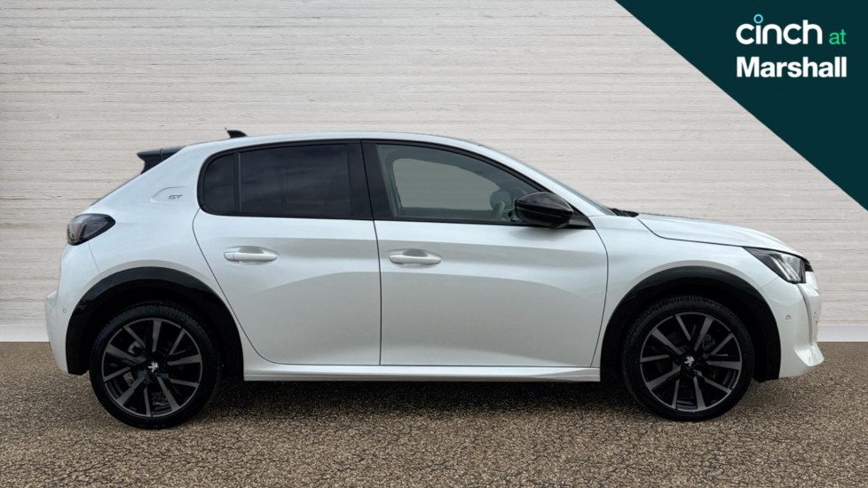 Used Peugeot 208 2022 for sale - 76647810: Photo 2