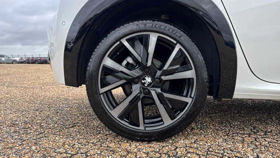 Used Peugeot 208 2022 for sale - 76647810: Photo 20