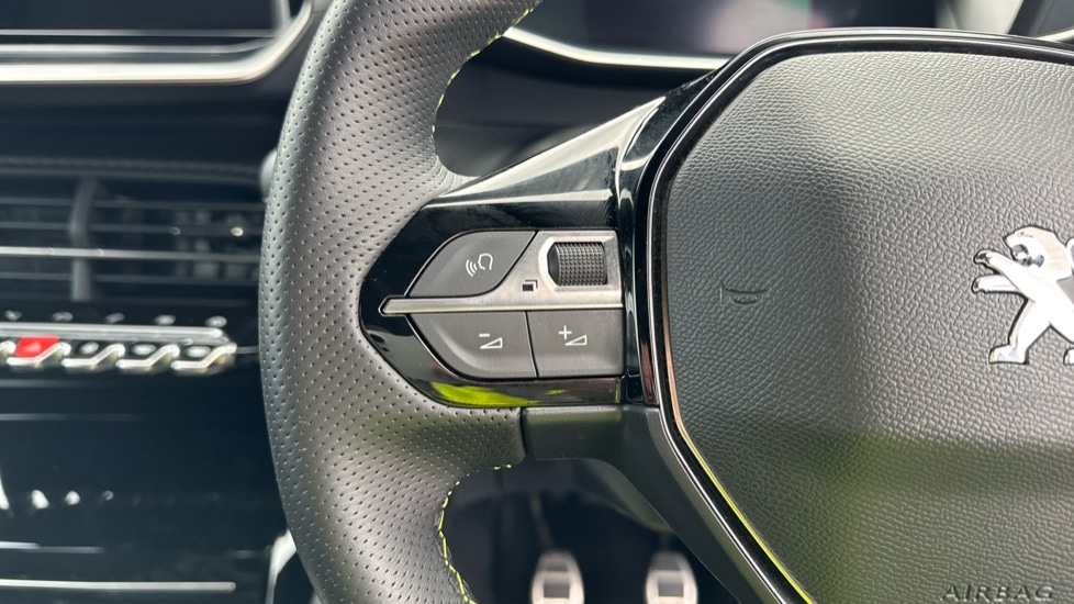 Used Peugeot 208 2022 for sale - 76647810: Photo 24