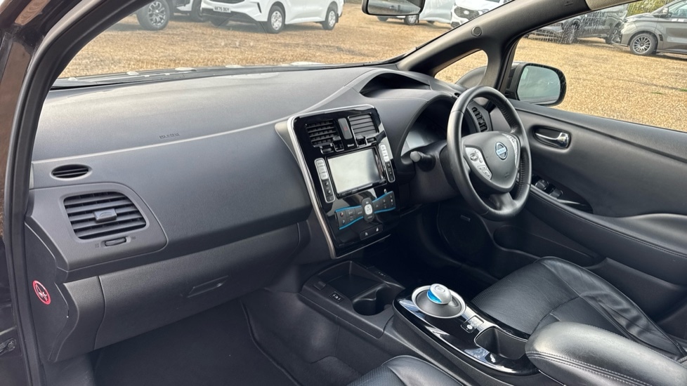 Used Nissan Leaf 2017 for sale - 76954271: Photo 10