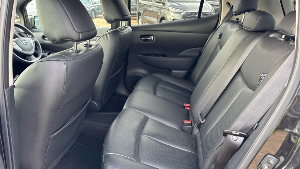 Used Nissan Leaf 2017 for sale - 76954271: Photo 14