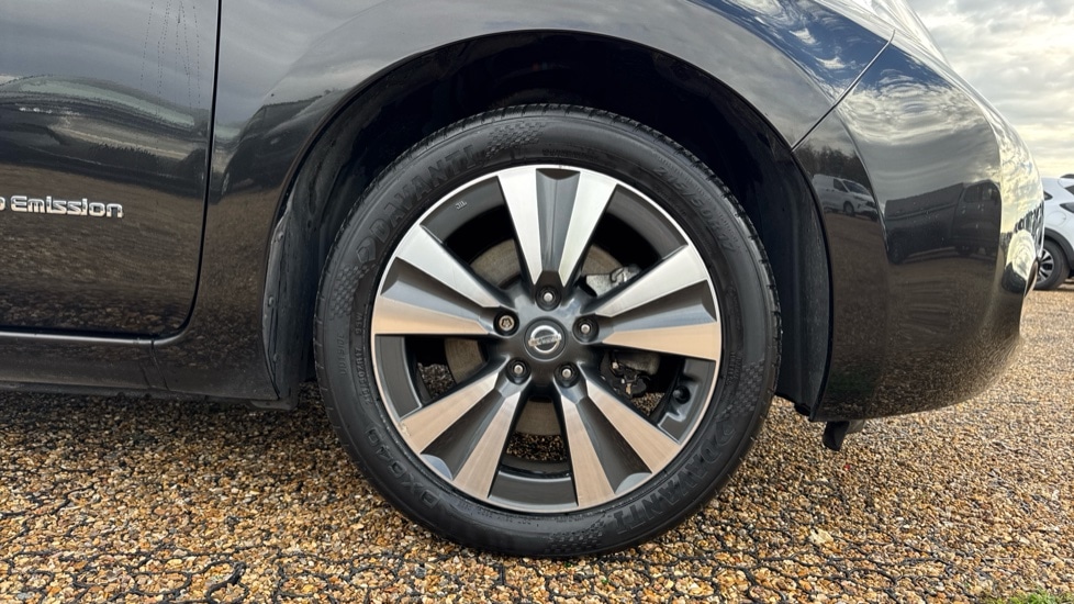 Used Nissan Leaf 2017 for sale - 76954271: Photo 17