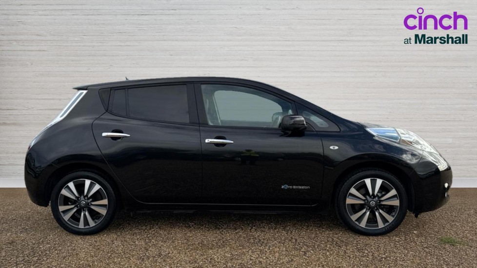 Used Nissan Leaf 2017 for sale - 76954271: Photo 2