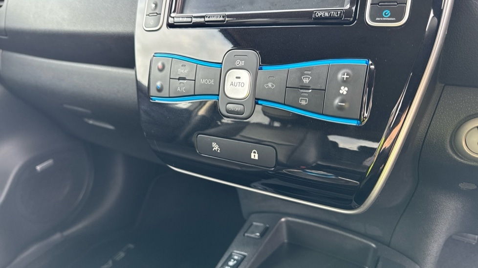 Used Nissan Leaf 2017 for sale - 76954271: Photo 33