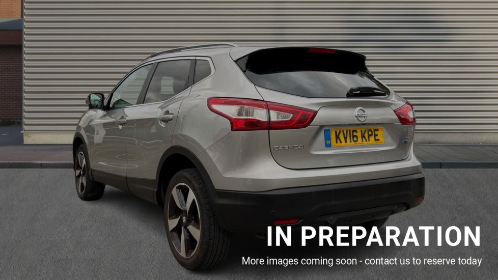 Used Nissan Qashqai 2016 for sale - 76086657: Photo 2