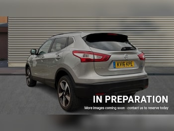 Used Nissan Qashqai 2016 for sale - 76086657: Photo 2