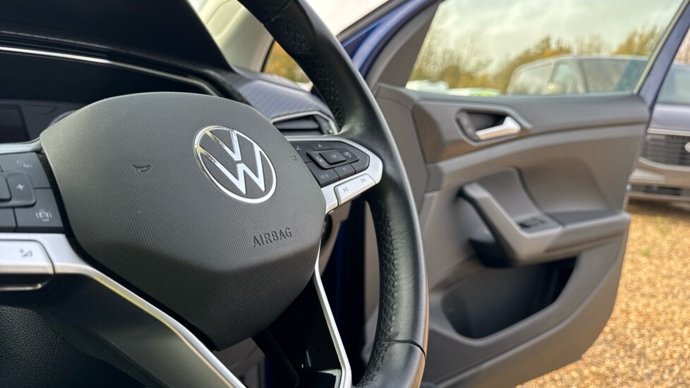 Used Volkswagen T-Cross 2020 for sale - 76372795: Photo 21