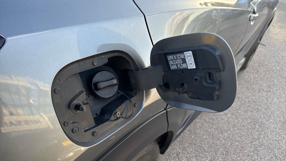 Used Nissan Juke 2023 for sale - 76025392: Photo 25