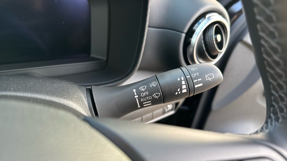 Used Nissan Juke 2024 for sale - 75996799: Photo 29