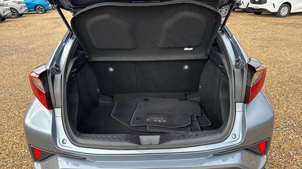 Used Toyota C-HR 2022 for sale - 76350957: Photo 15