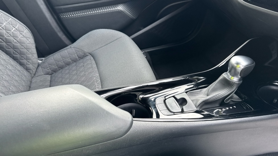 Used Toyota C-HR 2022 for sale - 76350957: Photo 28