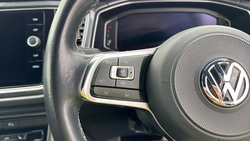 Used Volkswagen T-Roc 2020 for sale - 76745373: Photo 24