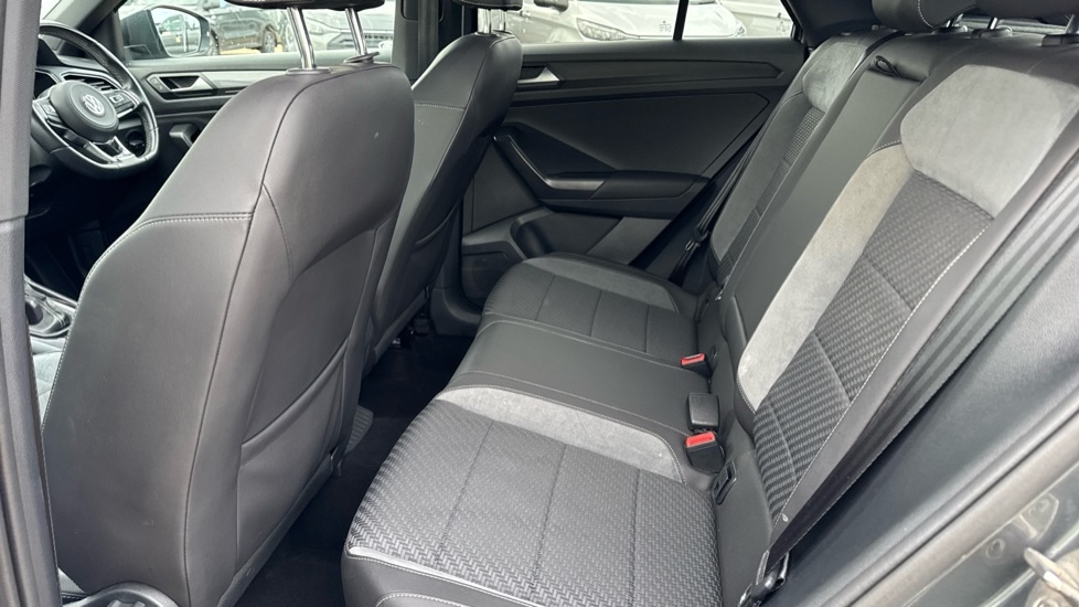 Used Volkswagen T-Roc 2020 for sale - 76851144: Photo 14