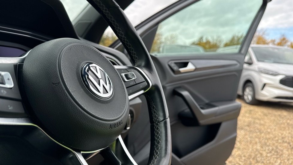 Used Volkswagen T-Roc 2020 for sale - 76851144: Photo 23