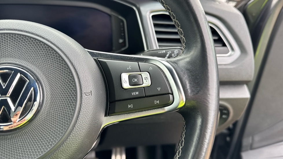 Used Volkswagen T-Roc 2020 for sale - 76851144: Photo 25