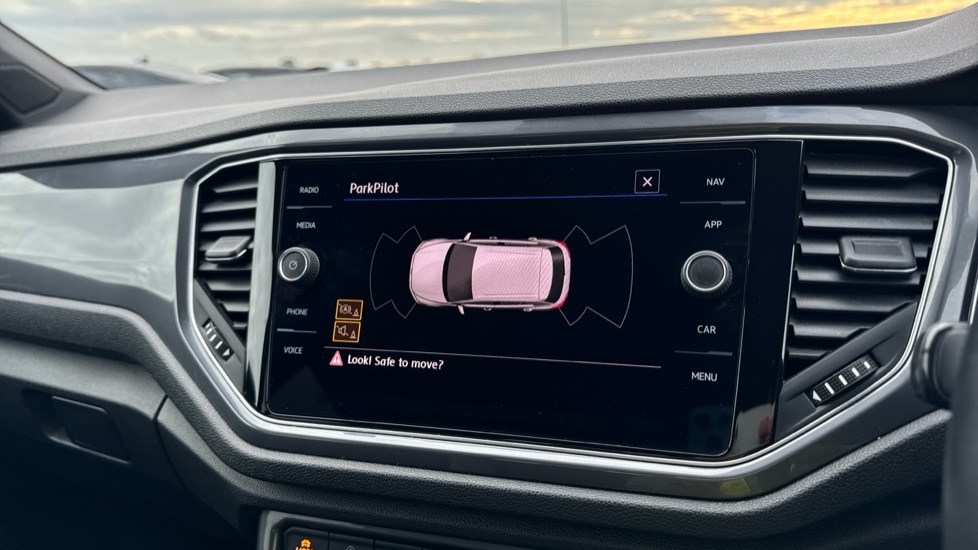 Used Volkswagen T-Roc 2020 for sale - 76851144: Photo 28