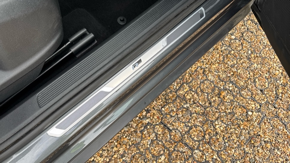 Used Volkswagen T-Roc 2020 for sale - 76851144: Photo 39