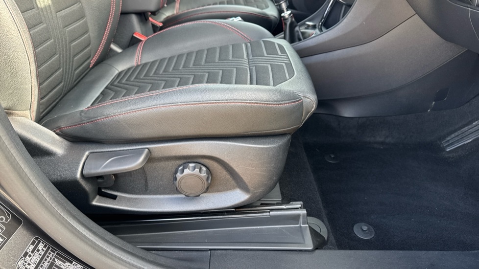 Used Ford Puma 2021 for sale - 76350703: Photo 32