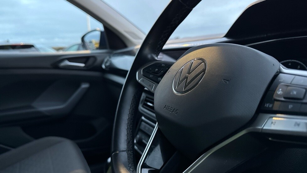 Used Volkswagen T-Cross 2021 for sale - 76351008: Photo 21