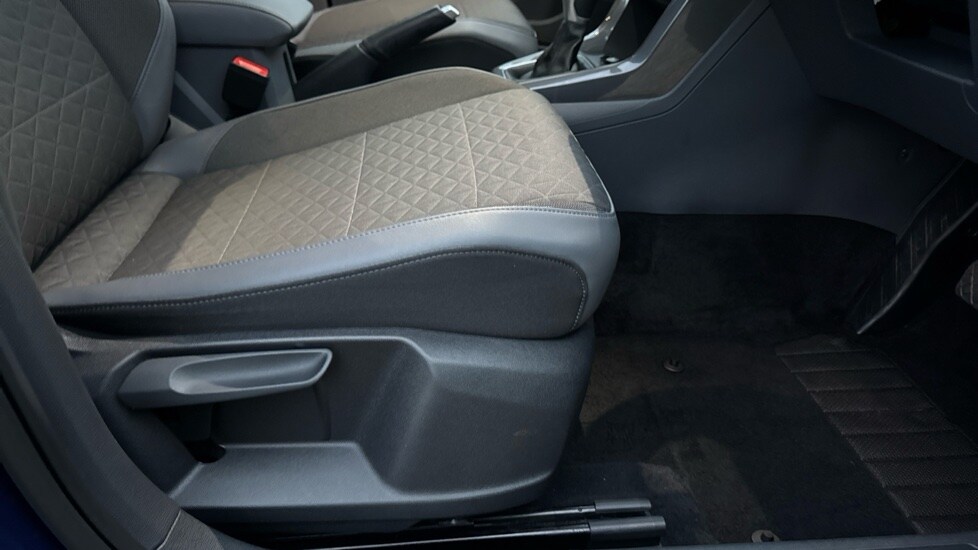 Used Volkswagen T-Cross 2021 for sale - 76351008: Photo 32