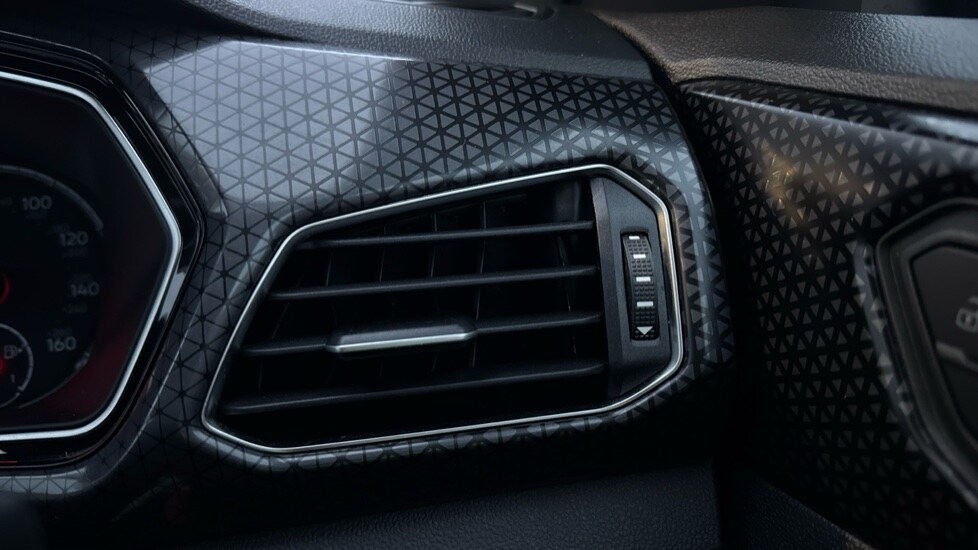 Used Volkswagen T-Cross 2021 for sale - 76351008: Photo 42