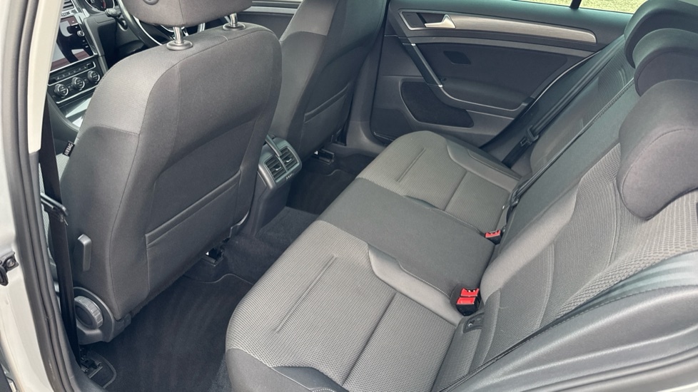 Used Volkswagen Golf 2020 for sale - 75864757: Photo 14