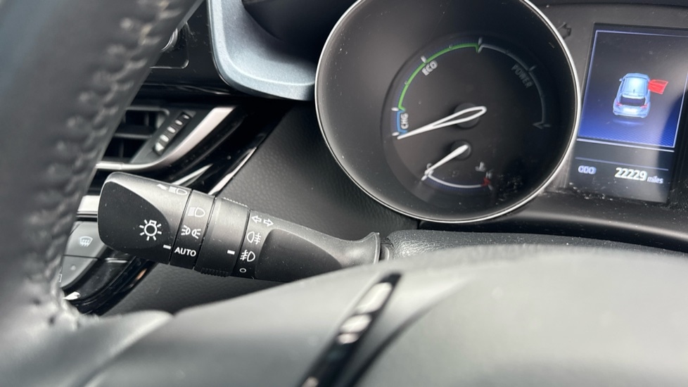 Used Toyota C-HR 2021 for sale - 76140195: Photo 26