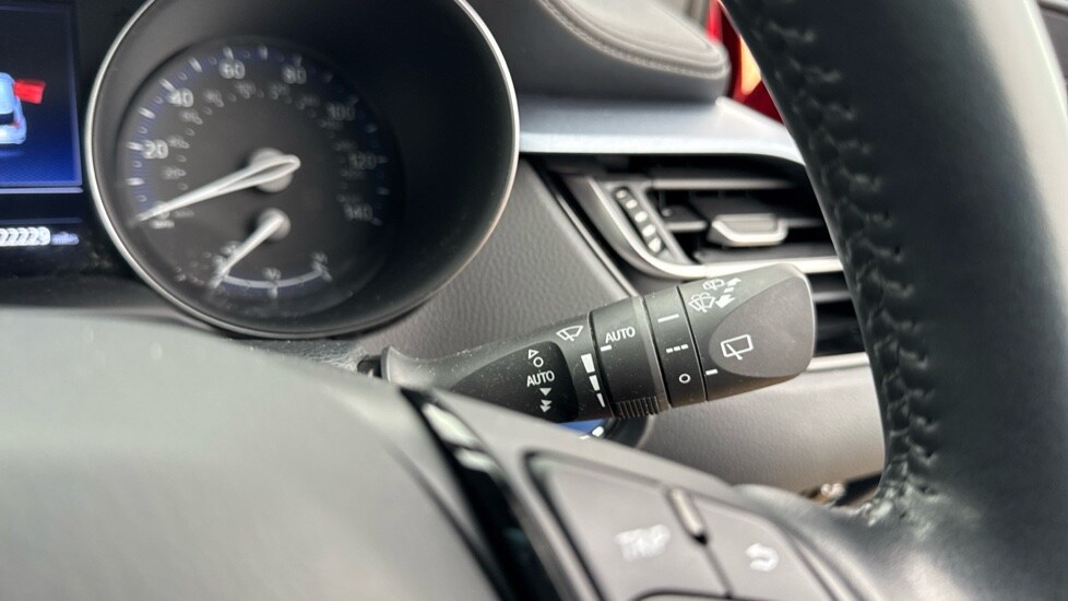 Used Toyota C-HR 2021 for sale - 76140195: Photo 27