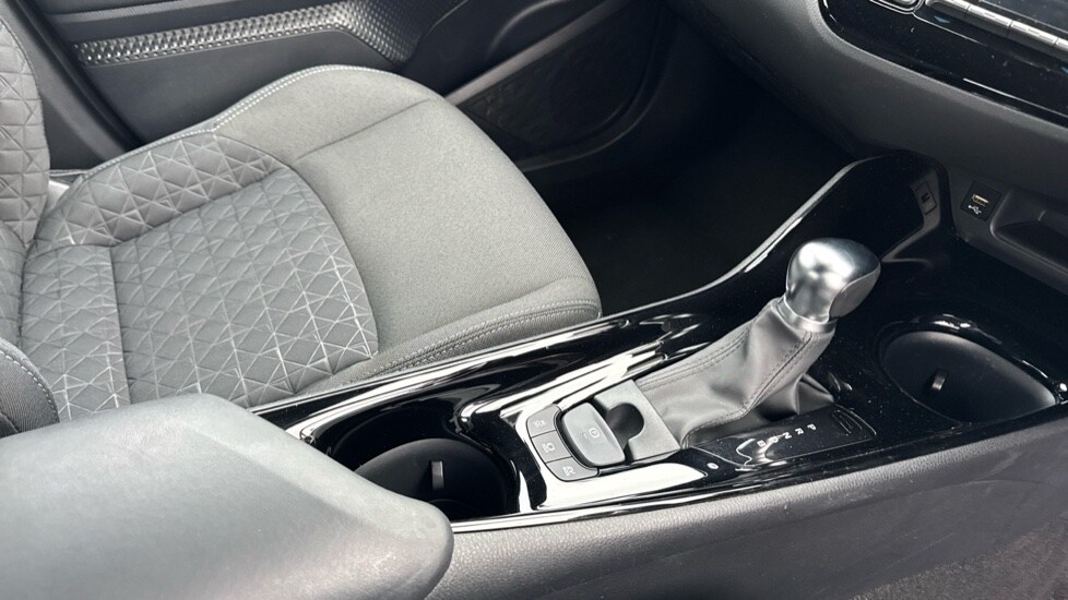 Used Toyota C-HR 2021 for sale - 76140195: Photo 30