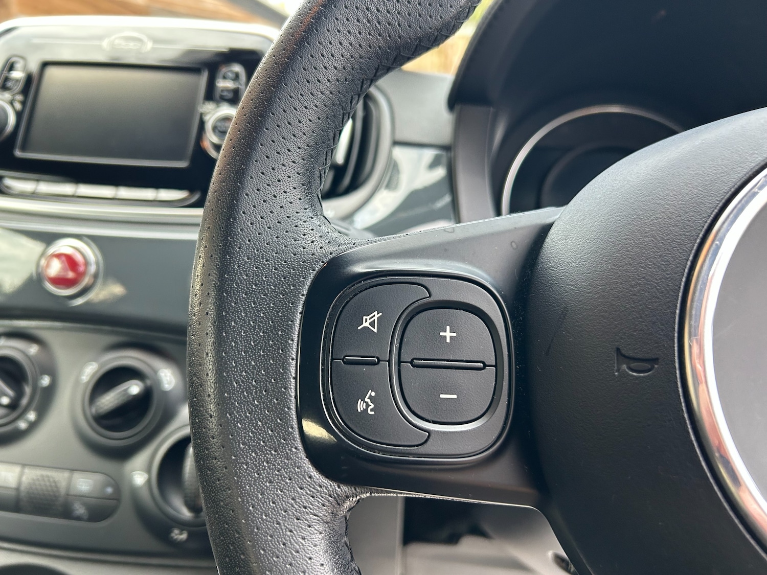 Used Abarth 595 2019 for sale - 76565595: Photo 24