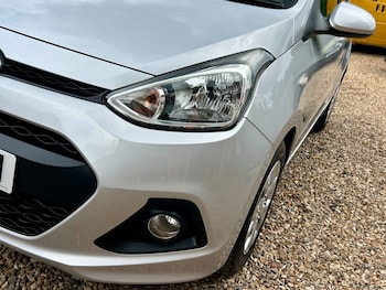 Used Hyundai i10 2014 for sale - 79603985: Photo