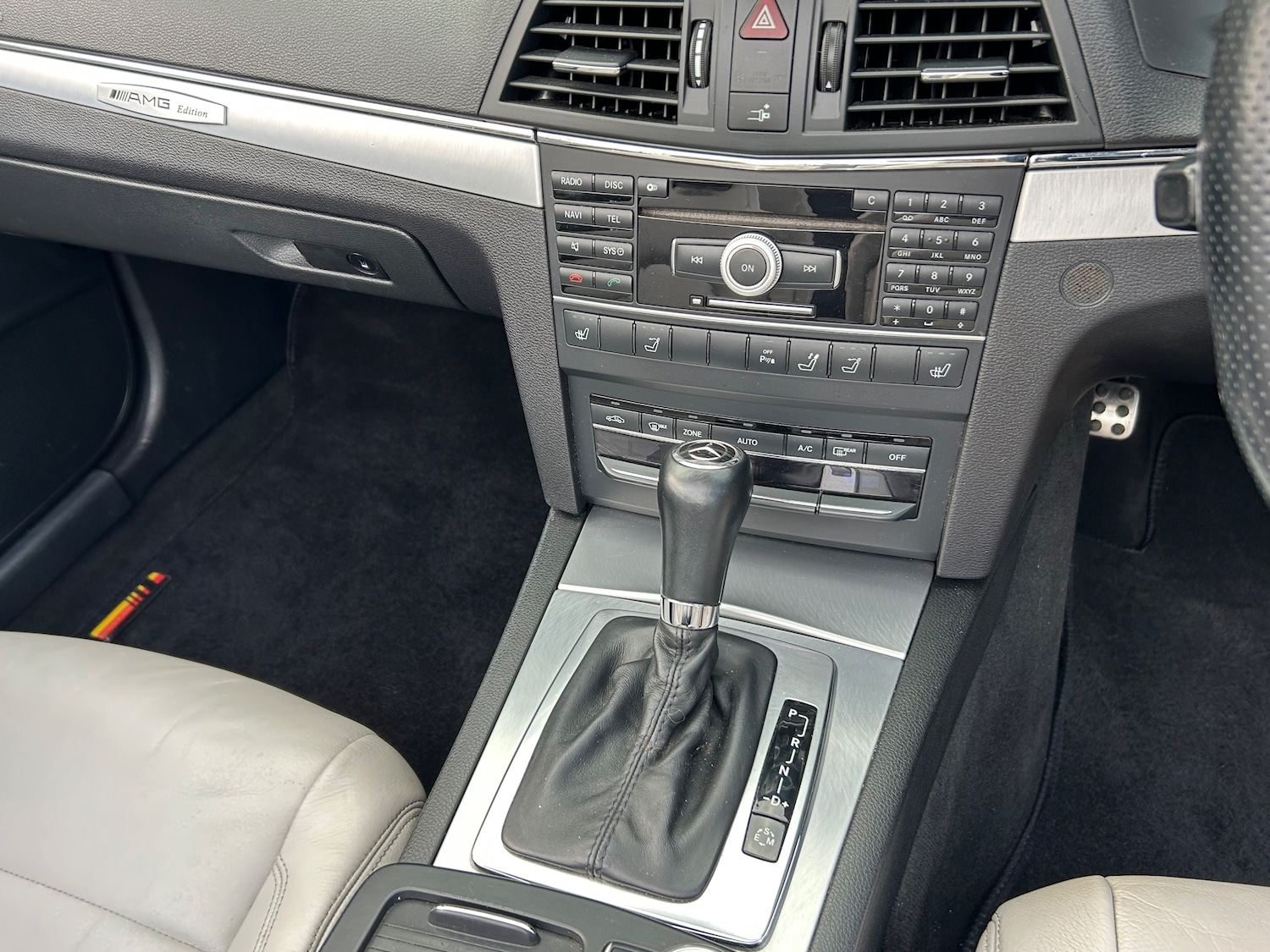 Used Mercedes-Benz E Class 2010 for sale - 77137835: Photo 27